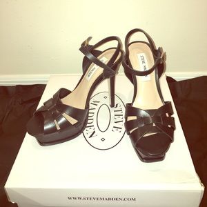 Steve Madden Kananda Platform Open-toe Sandal